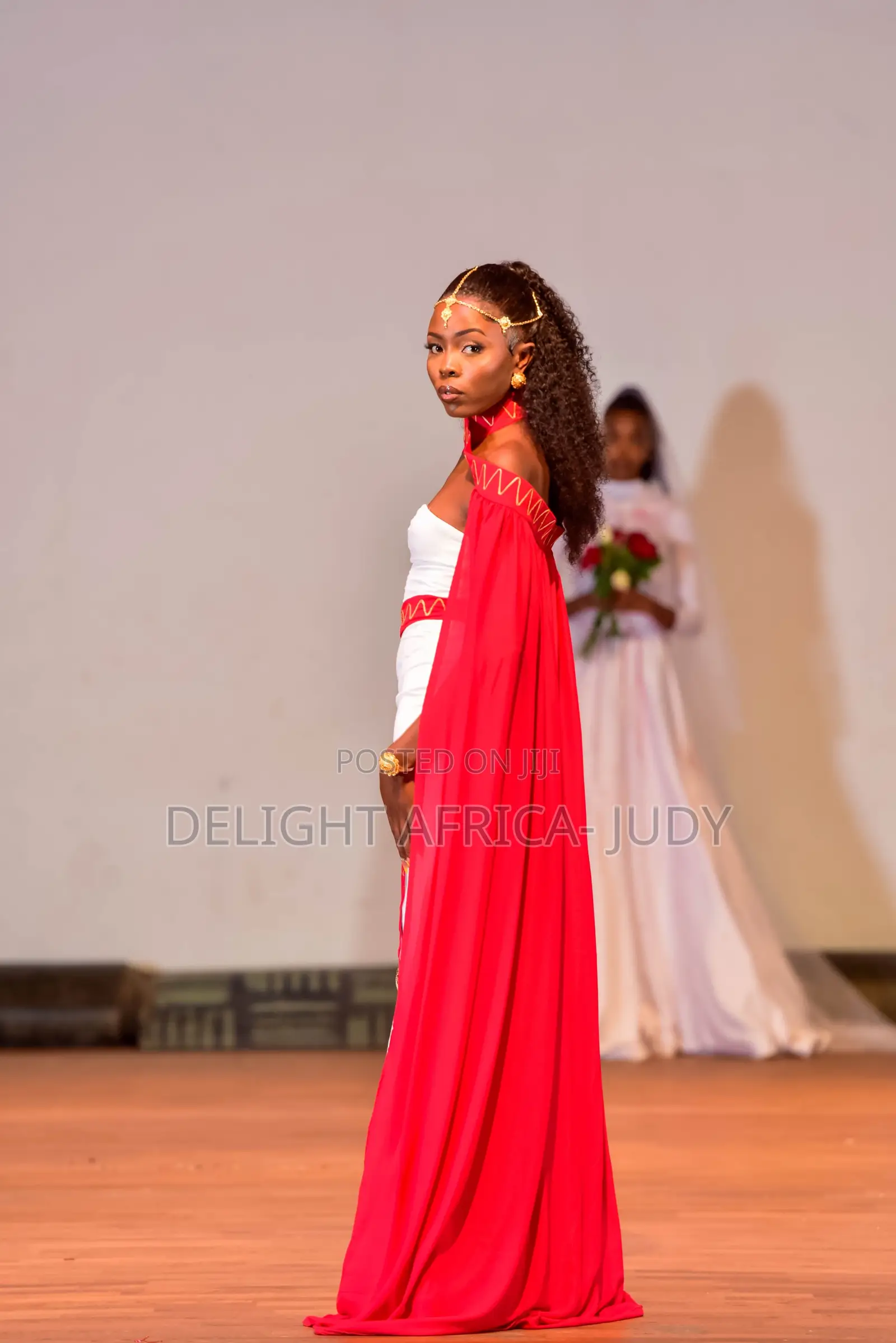 Fashion Design (Dressmaking) Level 3