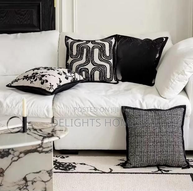 Throw Pillow Covers_nje - thumbnail 3