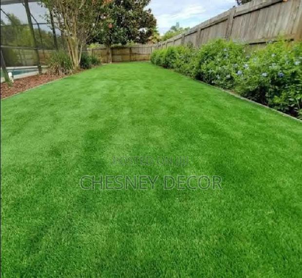 Stylish Green Grass Carpet Rolls - thumbnail 2
