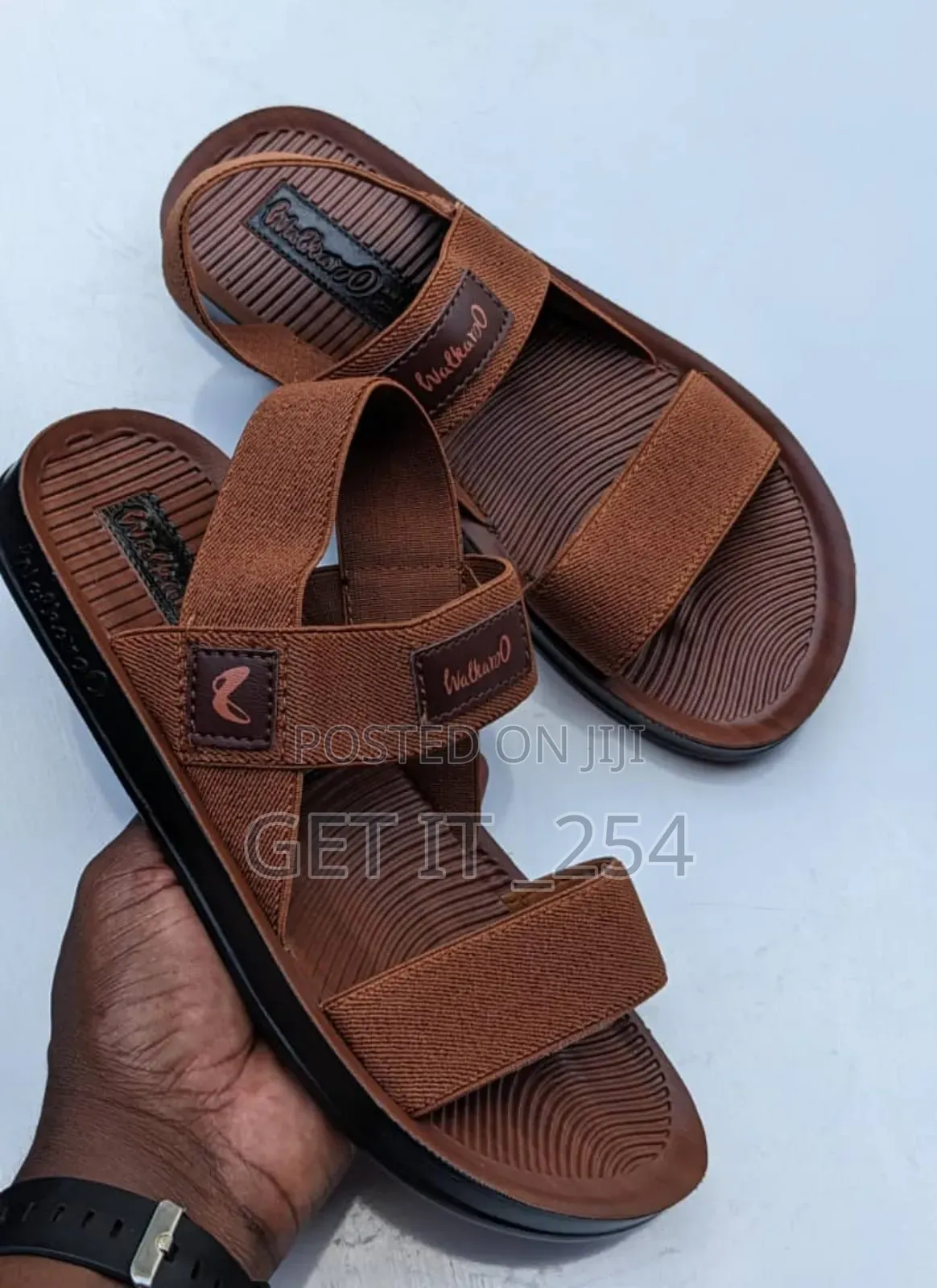 💥💥💥💥

Men Sandals 

Sizes..40---45
