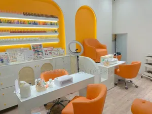 Modern Salon Spa Nail Bar Beauty Shop Design