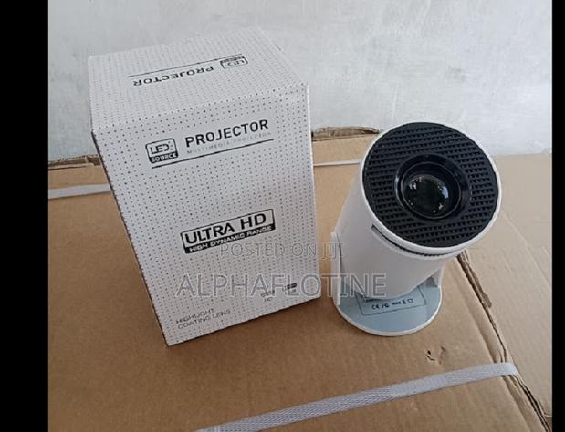 Hy300 Pro Android 11 Wifi Smart Portable Project - main view