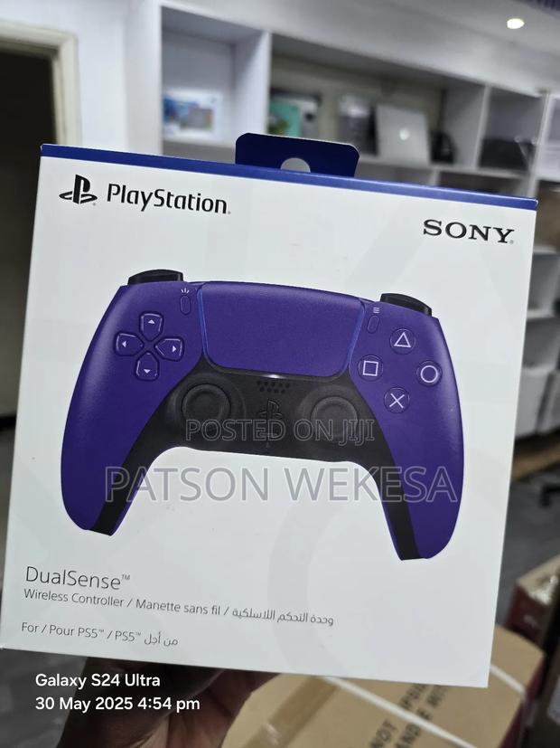 Playstation 5 Dualsense Wireless Controller - thumbnail 2