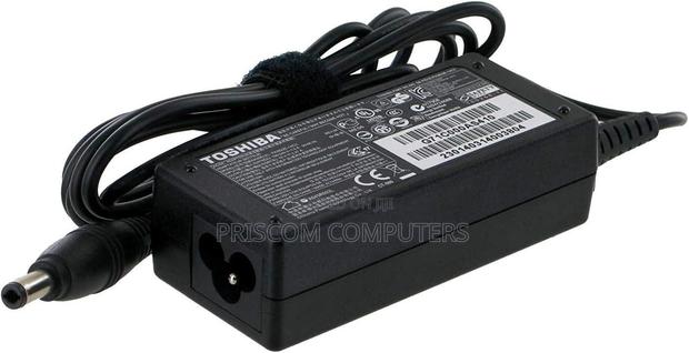 Toshiba 19v 2.37a 45w Charger
