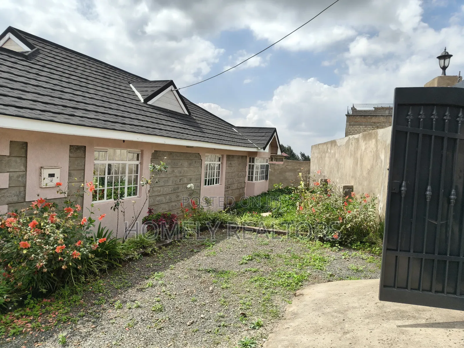 3bdrm Bungalow in Maragara Road, Ngong for sale