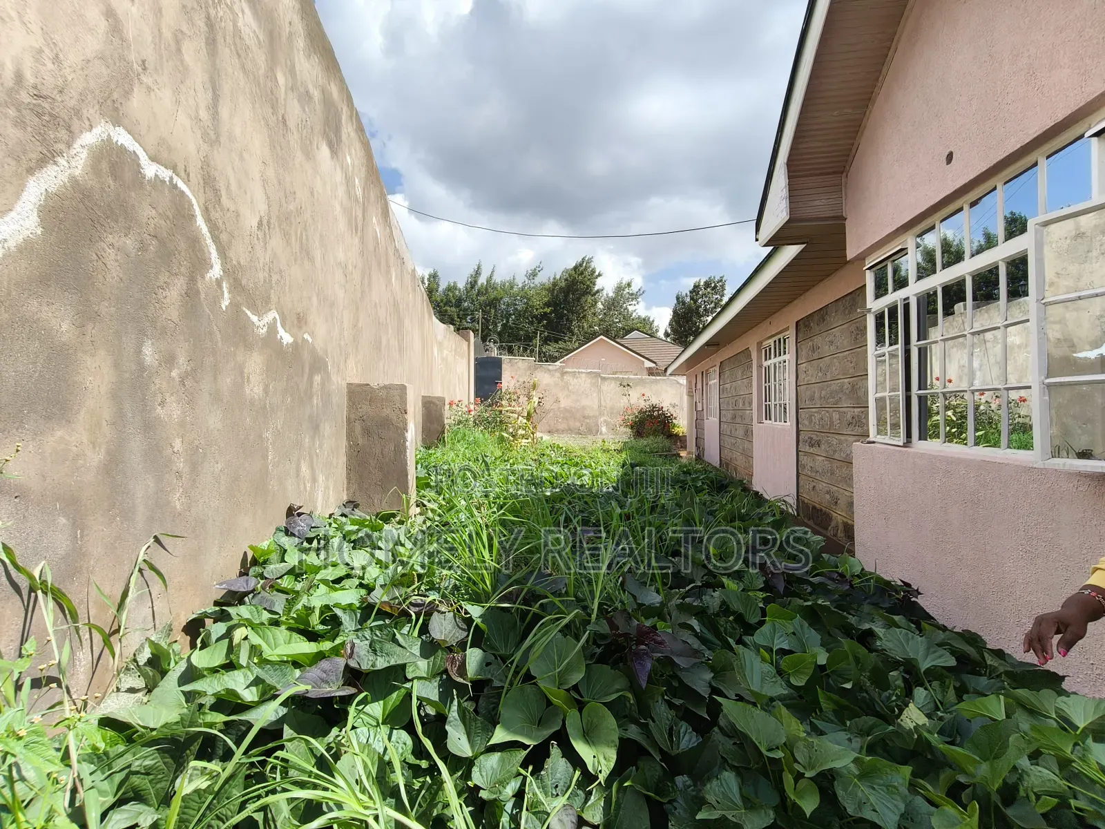 3bdrm Bungalow in Maragara Road, Ngong for sale
