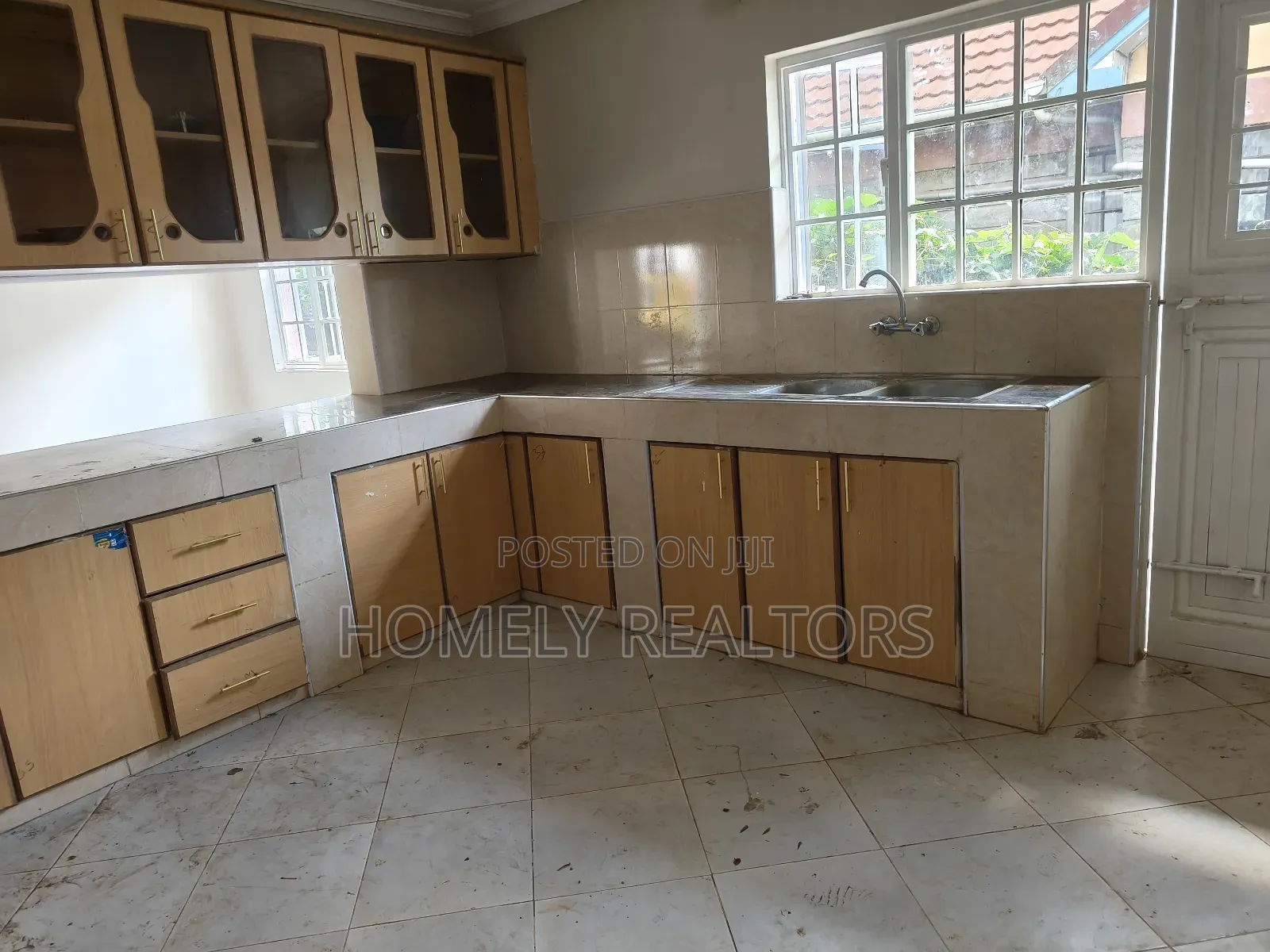 3bdrm Bungalow in Maragara Road, Ngong for sale