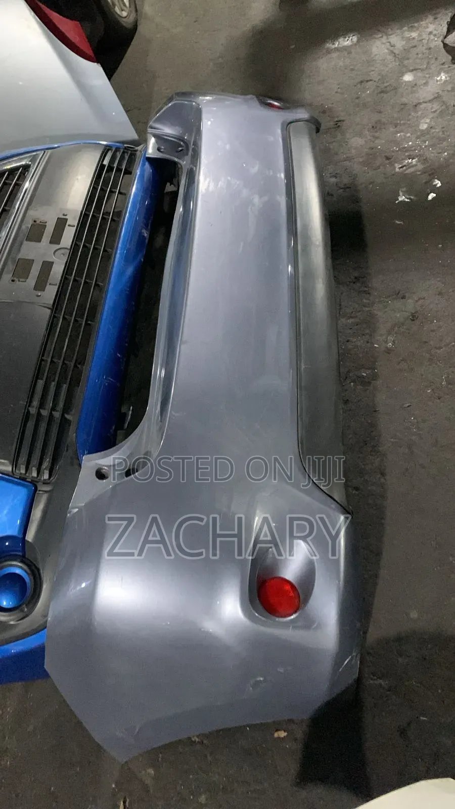 Auris 2010 Back Bumper
