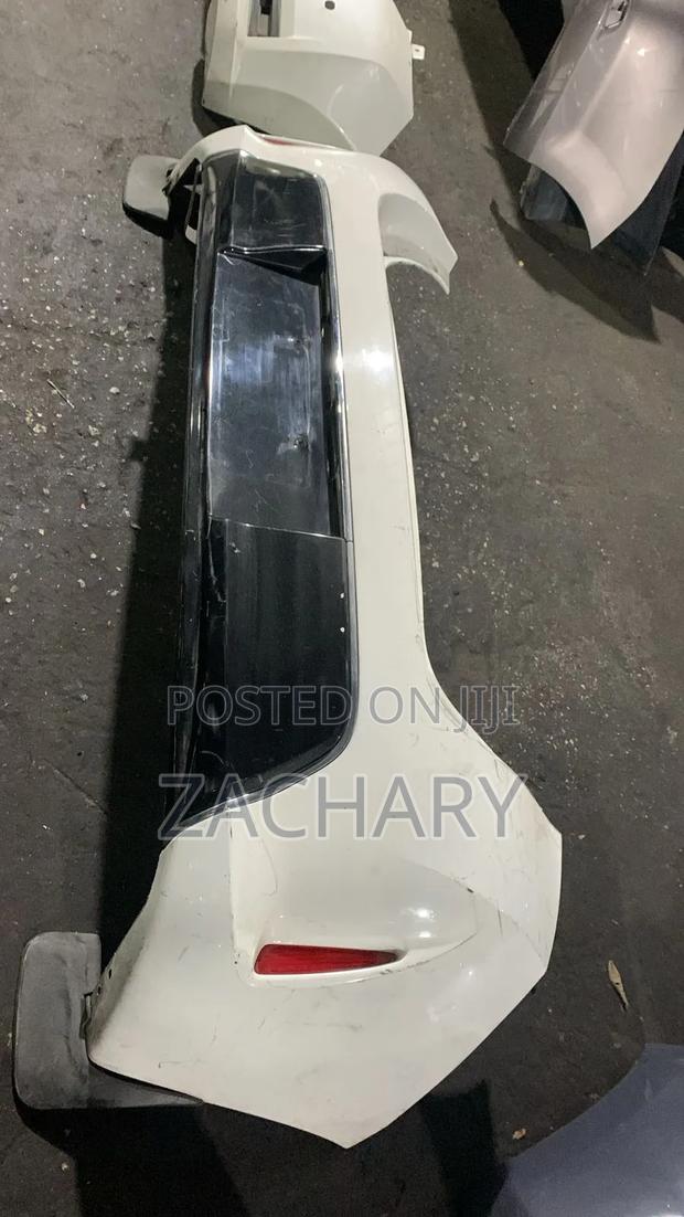 Auris 2015 Back Bumper - thumbnail 2