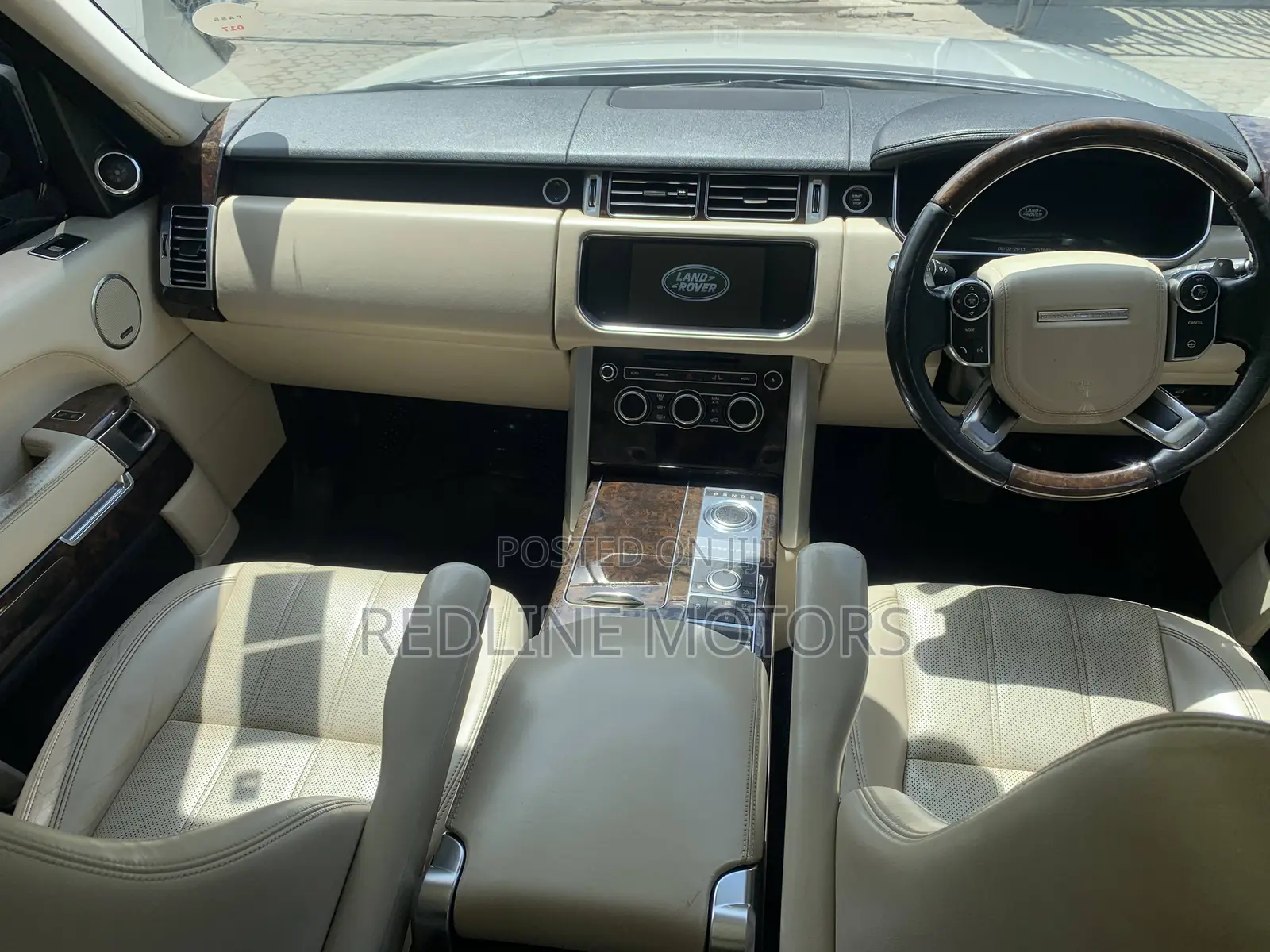 Land Rover Range Rover Vogue 2015 Silver