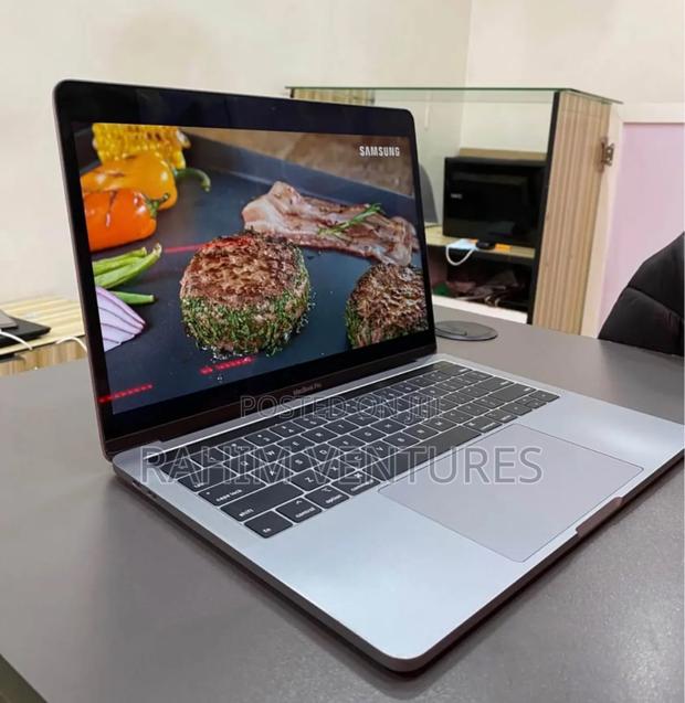 Laptop Apple MacBook Pro 2019 16GB Intel Core i7 SSD 512GB - main view