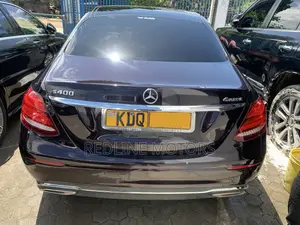 Mercedes-Benz E400 2016 Brown