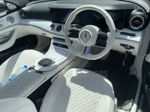 Mercedes-Benz E400 2016 Brown