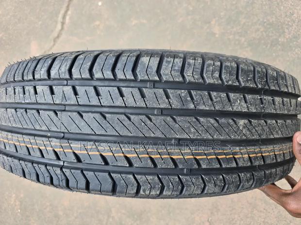 235/65r17 Vinmax Tyre Ht - thumbnail 2