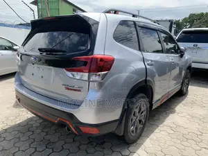 Subaru Forester 2.5i Touring AWD 2018 Silver