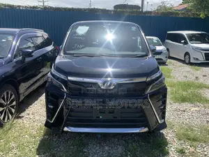 Toyota Voxy 2018 Matt Black