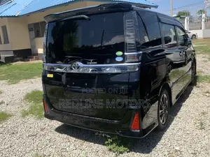 Toyota Voxy 2018 Matt Black