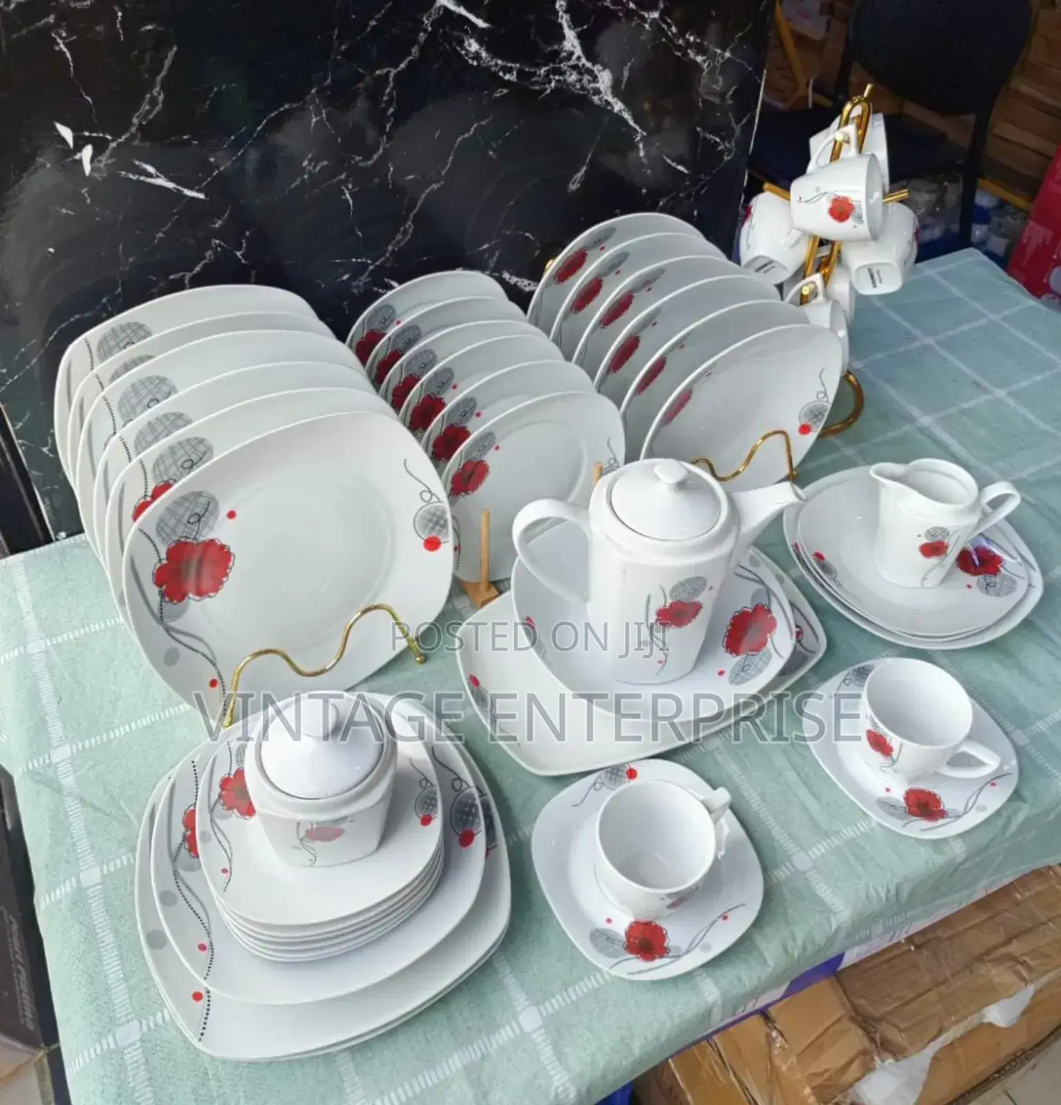 47pcs Dinner Set
