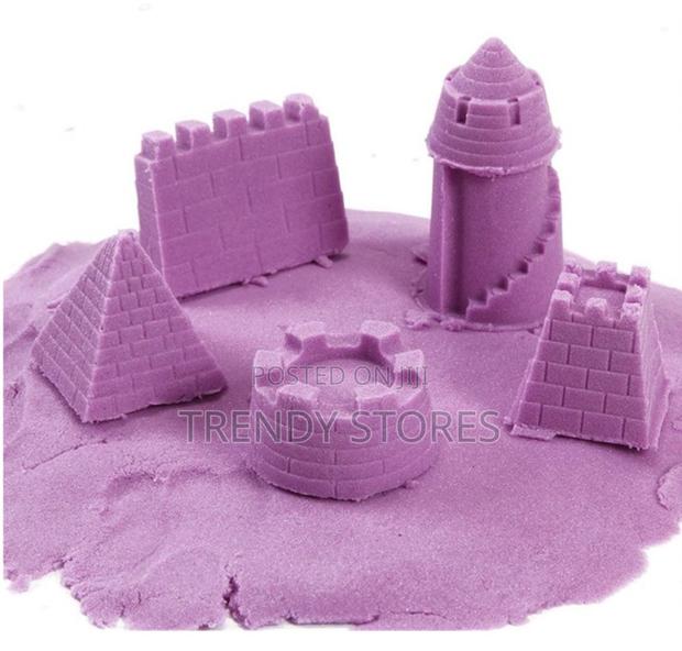 Coloured Moulding Kinetic Sand - main view
