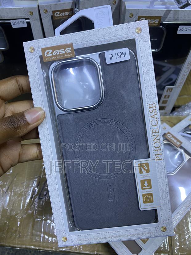 Ducis Magsafe Leather Stand Cover iPhone 15 Pro Max Case - thumbnail 2