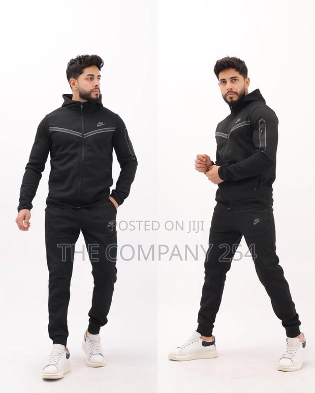 Authentic Nike Tech Fleece Designer Unisex Tracksuits - thumbnail 5
