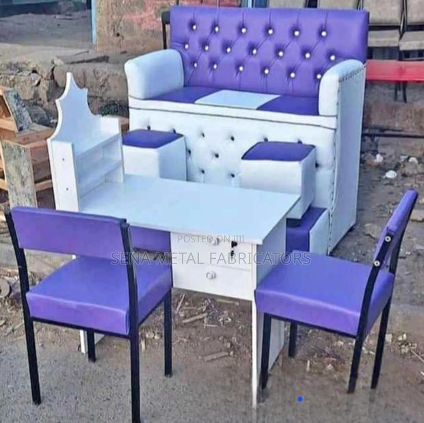 Pedicure Couch, Table and 2 Chairs - main view