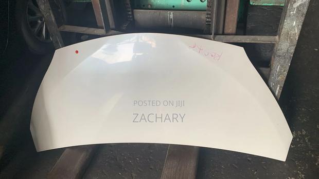 Ractis 2012/2015 Bonnet