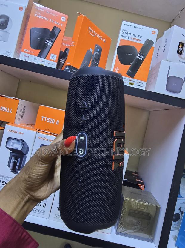 Used JBL Charge 5 Portable Speaker - main view