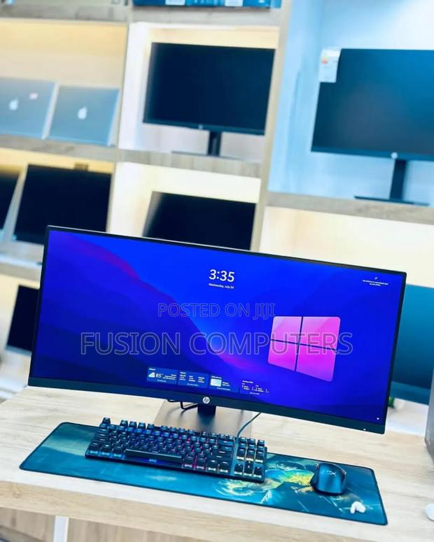 Hp P34hc G4 WQHD Usb-C Curved Monitor