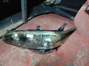 Wish 2012 Headlight