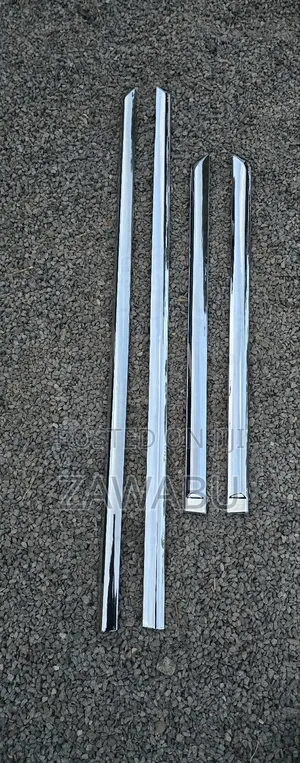Body Chrome Moulding Premio 260/265