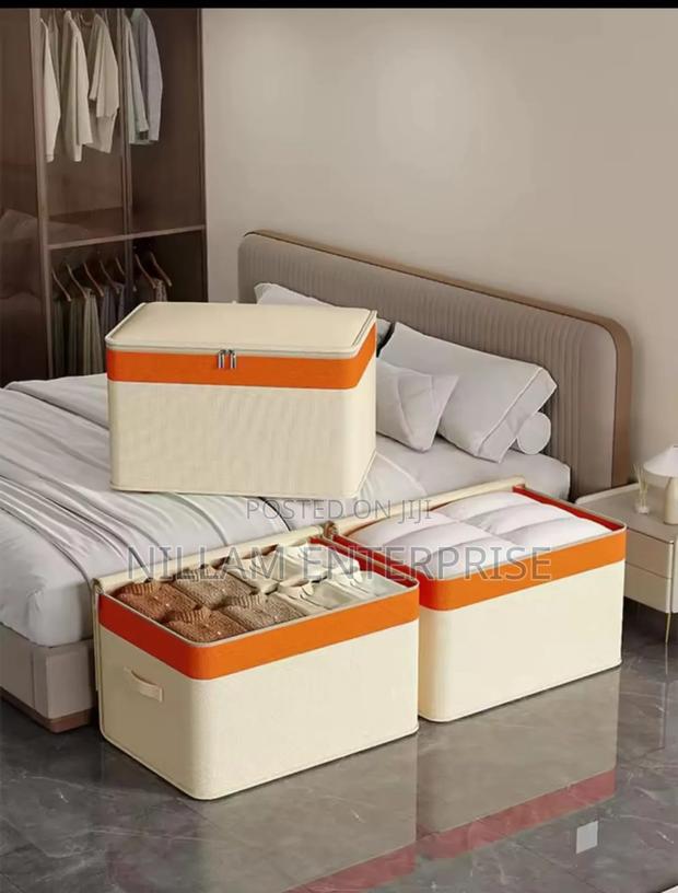 Canvas Quilt /Clothing Storage Organizer. - thumbnail 5