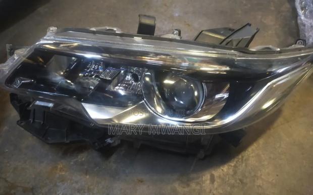Ex Japan Premio 270 Headlight Xenon