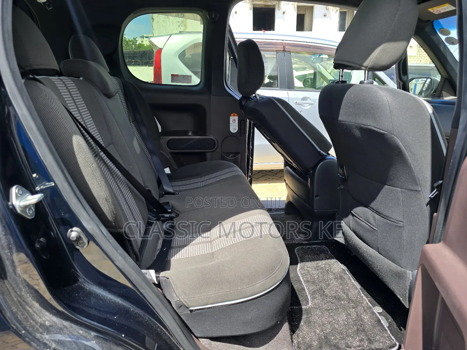Toyota Spade 1.5 2018 Blue