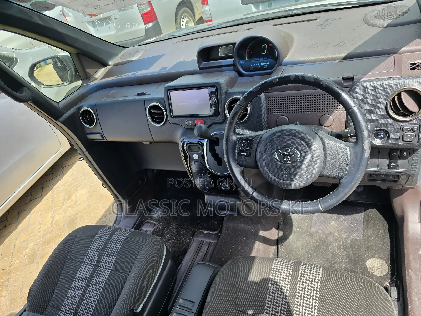 Toyota Spade 1.5 2018 Blue