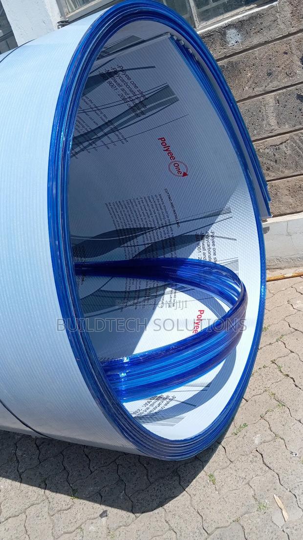 Durable Lightweight Polycarbinate - thumbnail 2