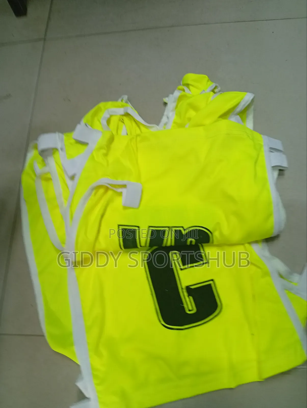 Netball Bibs Set of 7 (Luminous Green)