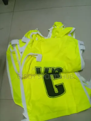 Netball Bibs Set of 7 (Luminous Green)
