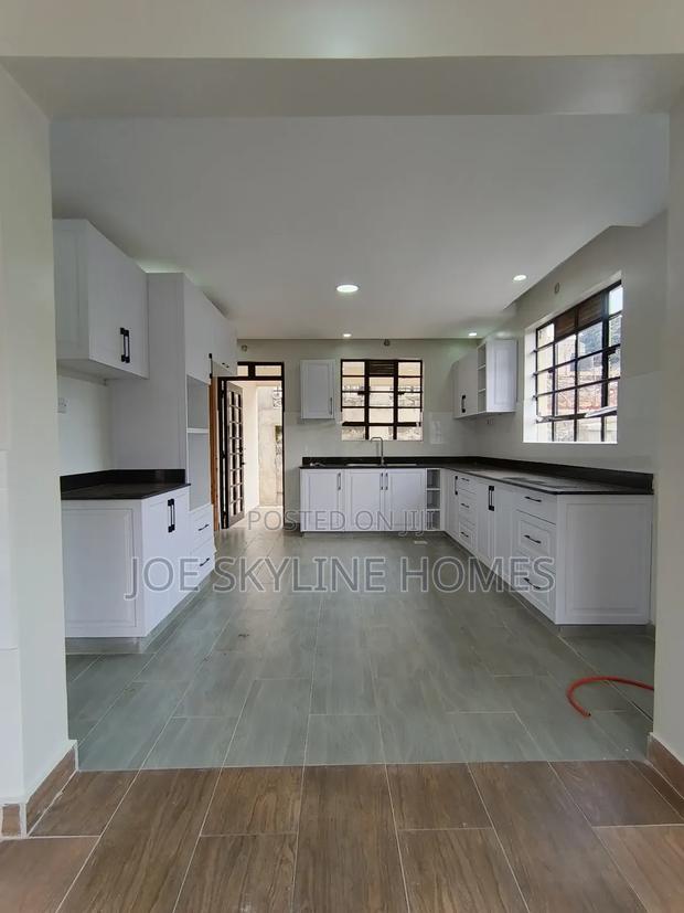 5bdrm Mansion in Ruaka for rent - thumbnail 6