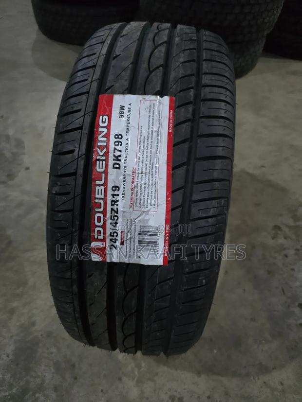 245/45r19  Doupleking Tyre