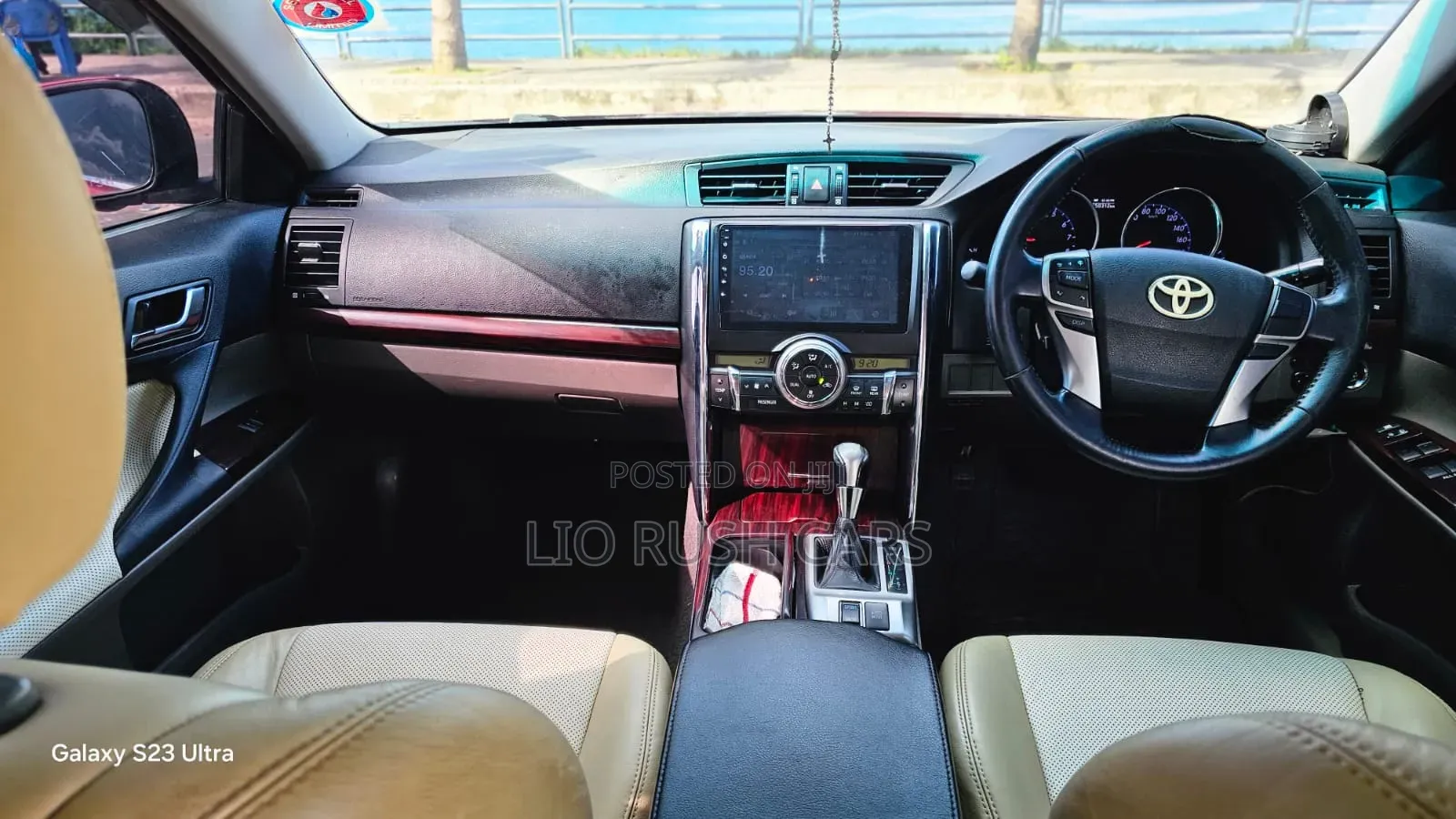 Toyota Mark X 2012 Red