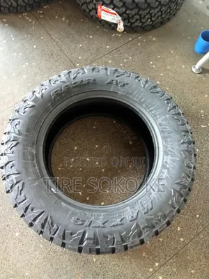 265/65r18 Maxxis Razr At811