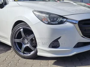 Mazda Demio 2018 White
