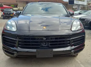 Porsche Cayenne 2018 Black