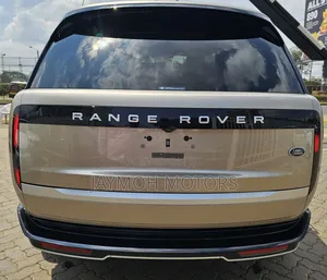 Land Rover Range Rover Vogue 2023 Gold