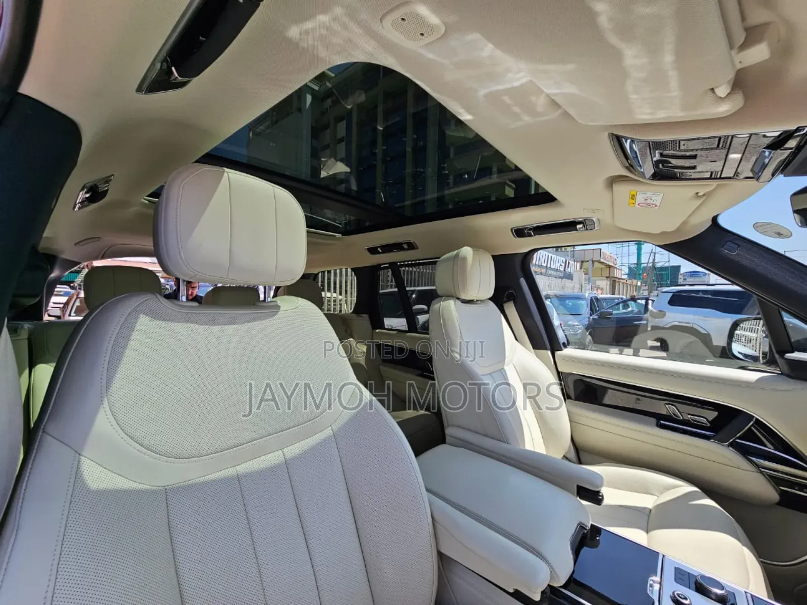 Land Rover Range Rover Vogue 2023 Black