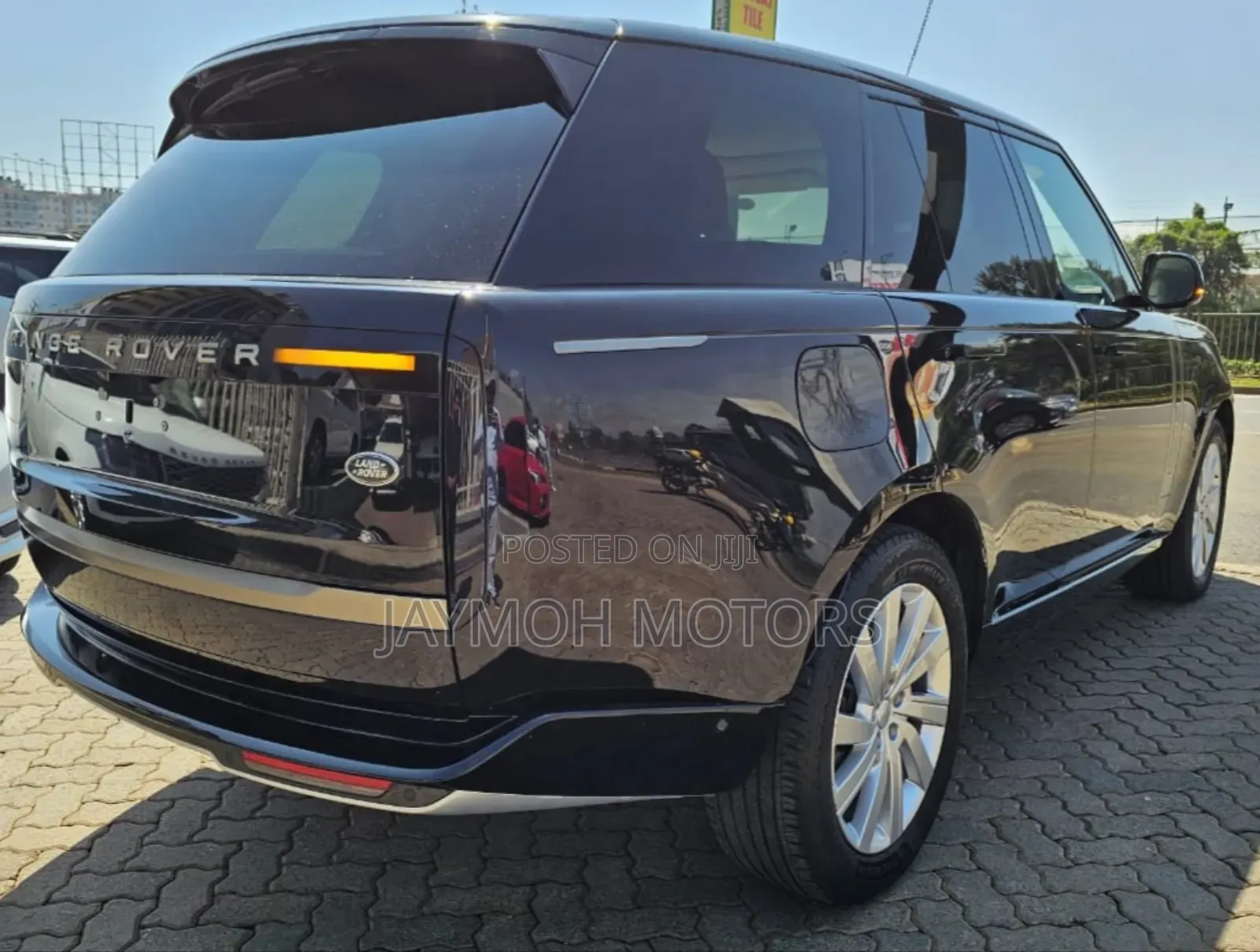 Land Rover Range Rover Vogue 2023 Black