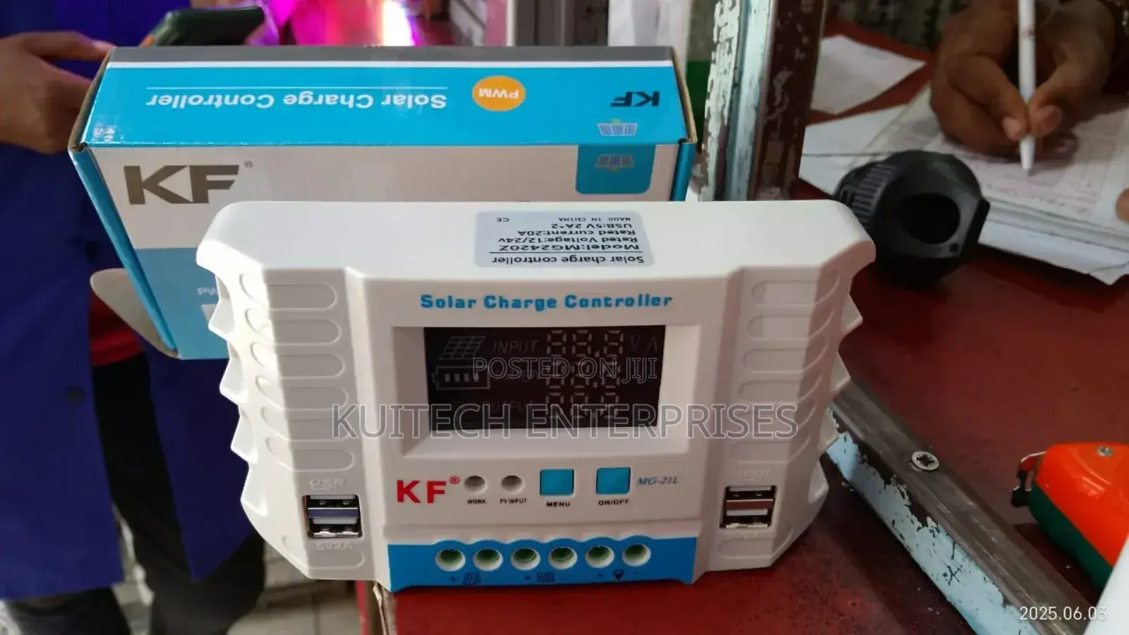 Solar Charge Controller/New 20a Solar Charge Controller