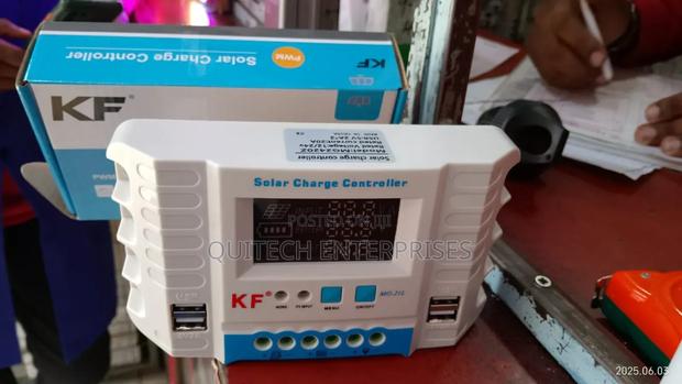 20a Solar Charge Controller/Solar Charge Controller - main view
