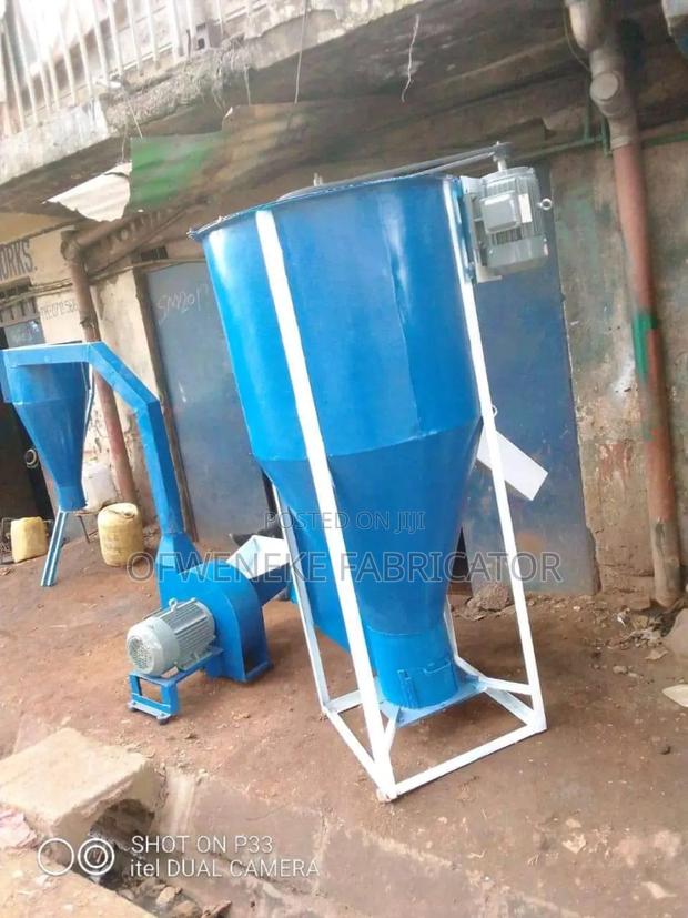 Feeds Mixers Machine - main view